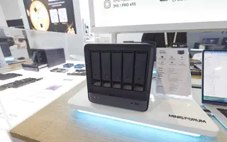 192 Go de RAM et 200 To de stockage : ce NAS MINISFORUM commence à ressembler à un serveur IA