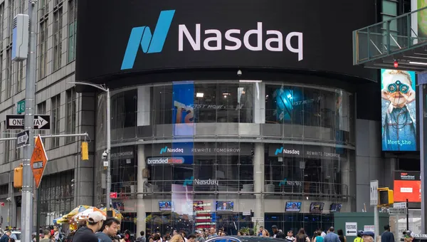 Le Nasdaq plonge de 2,6 % : Wall Street commence à présenter la facture de l'IA